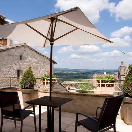 Hotel Des Consuls Castelnau-de-Montmiral Exterior foto