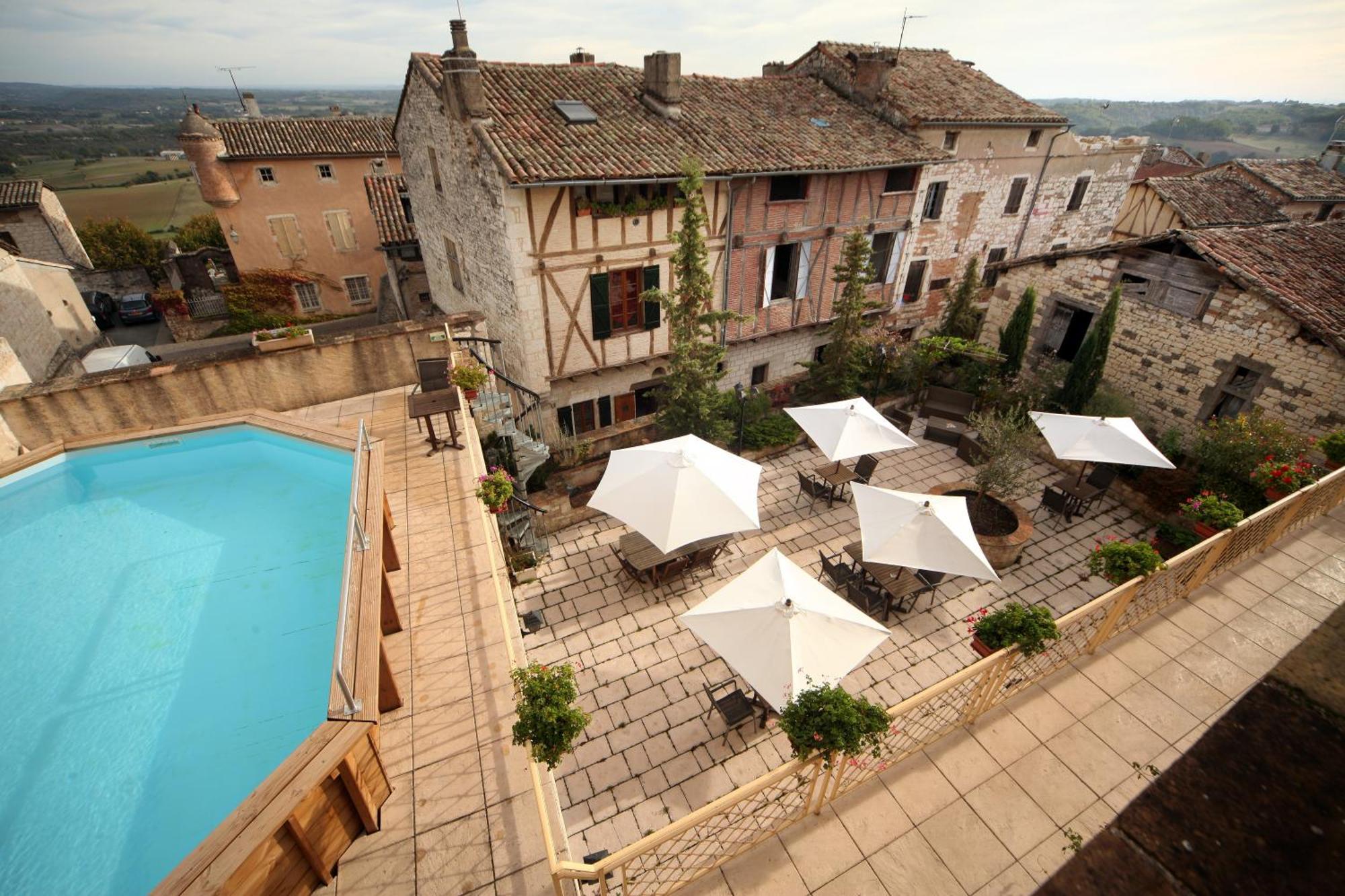Hotel Des Consuls Castelnau-de-Montmiral Exterior foto